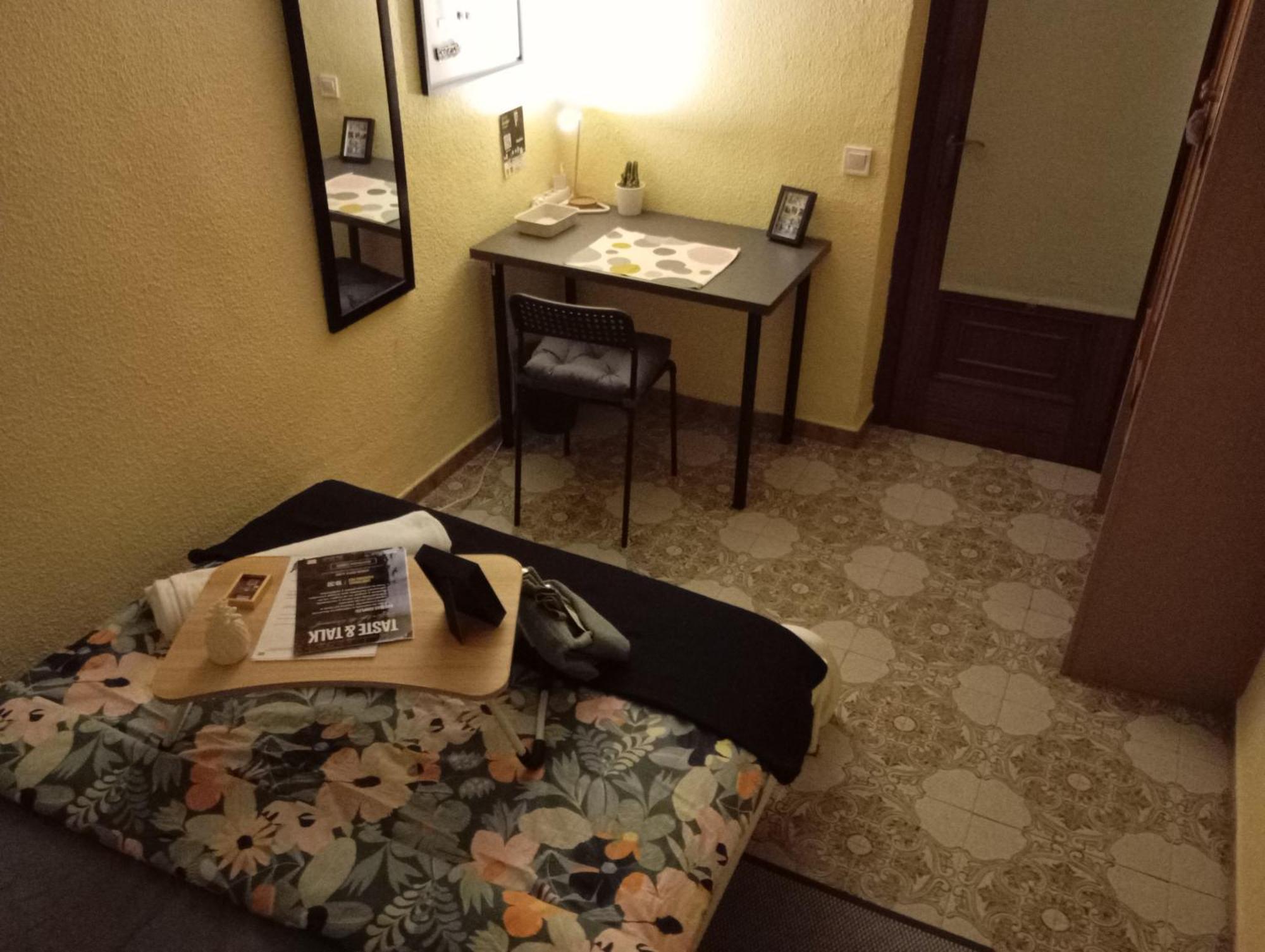Gemuetliches Zimmer "Gold" Fuer 2 Personen Und Katzenliebhaber Walencja Zewnętrze zdjęcie